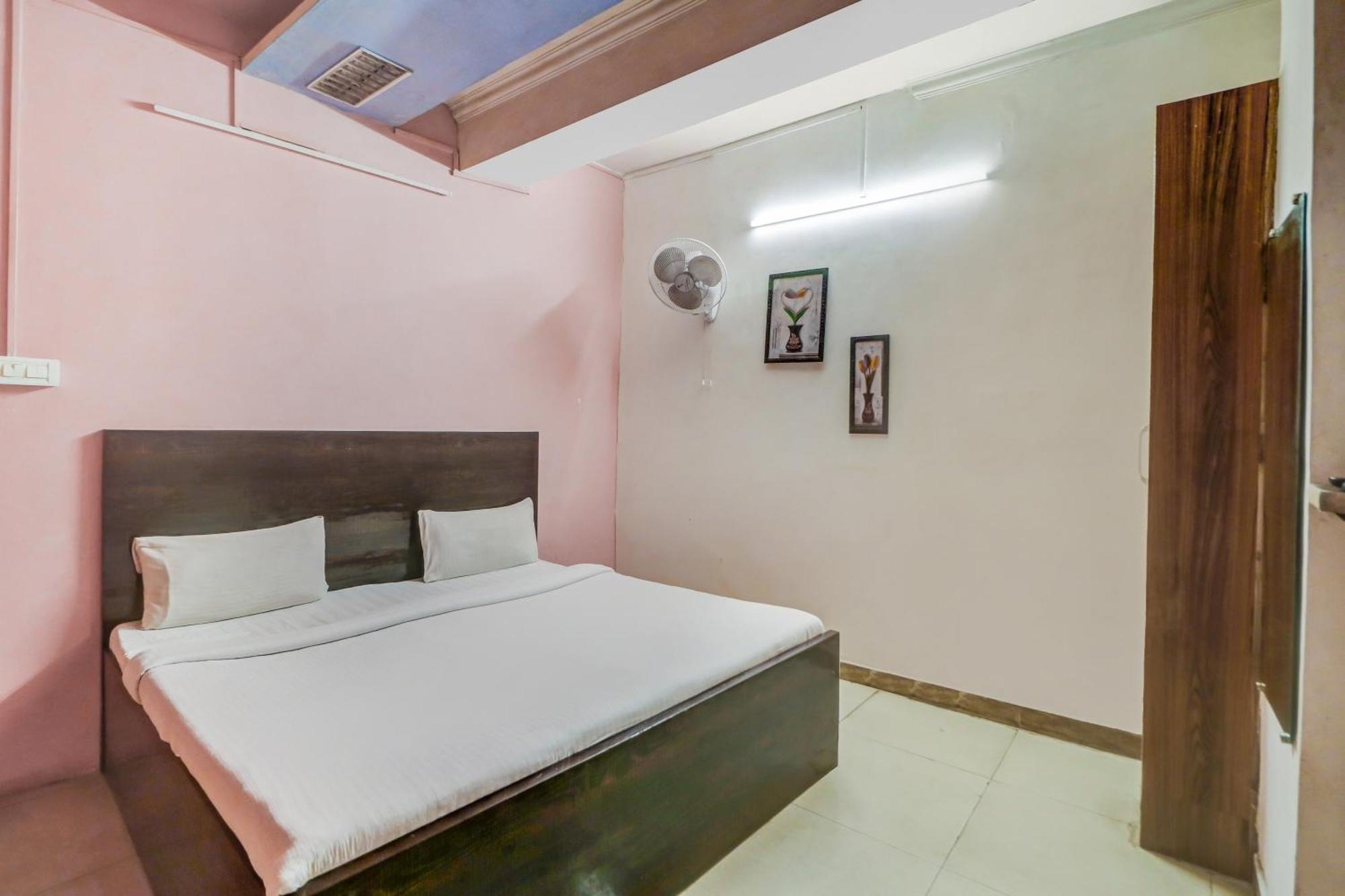 Hotel O Home The Shagun Residency New Delhi Buitenkant foto