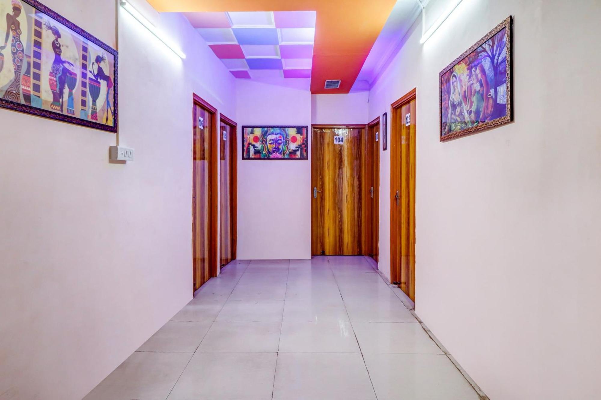 Hotel O Home The Shagun Residency New Delhi Buitenkant foto